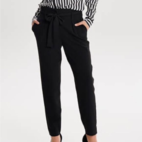 Only Nicole Paperbag Ankle Pants (15160446) - Picture 3 of 12